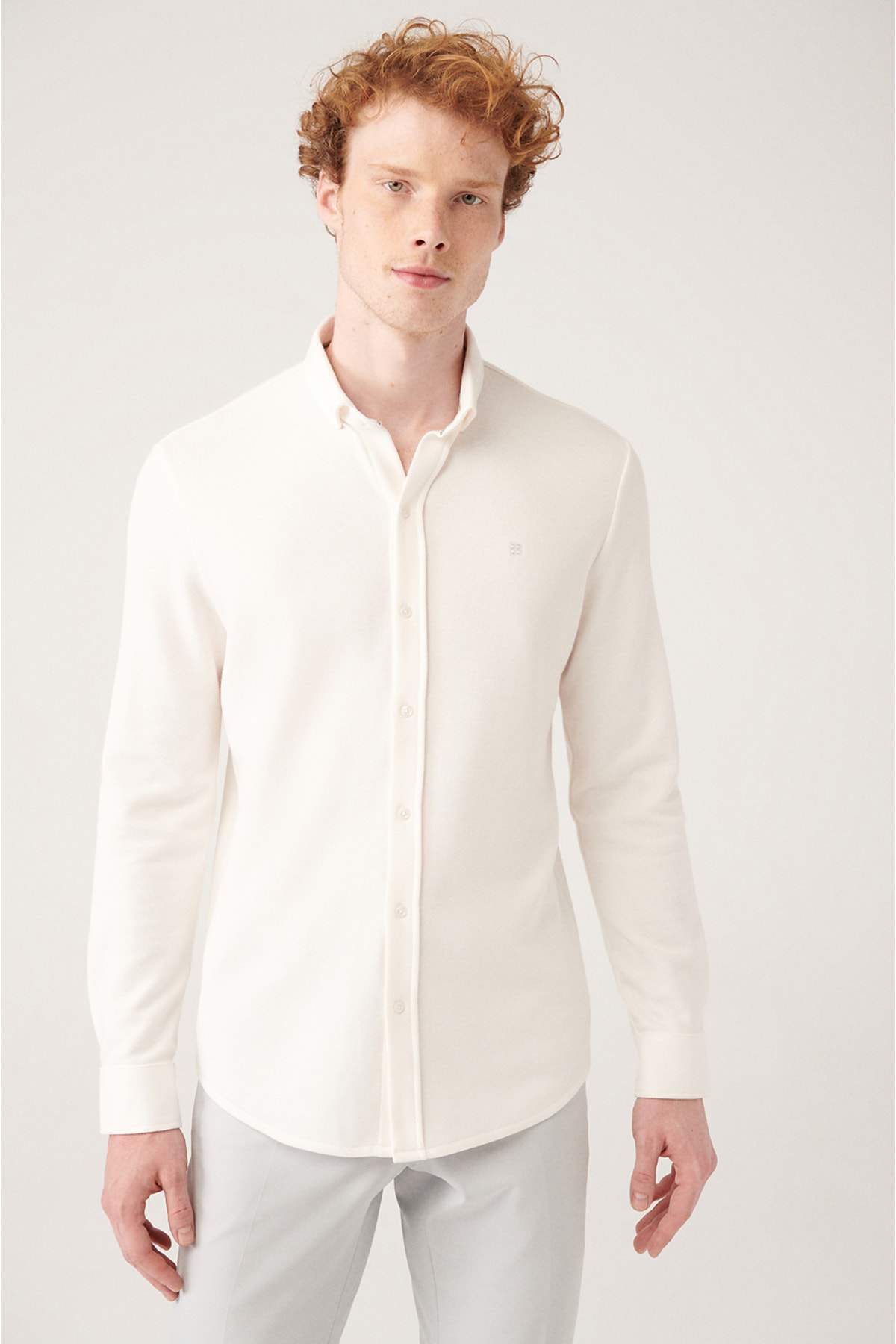 white-easy-iron-cotton-blend-buttoned-collar-regular-fit-shirt