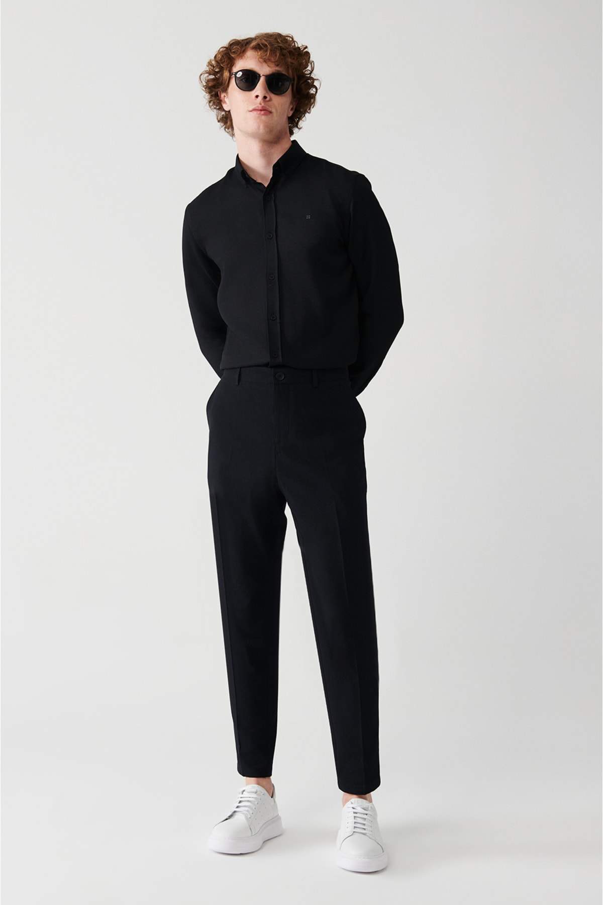 black-gofre-textured-lycra-relaxed-fit-trousers-with-side-pockets