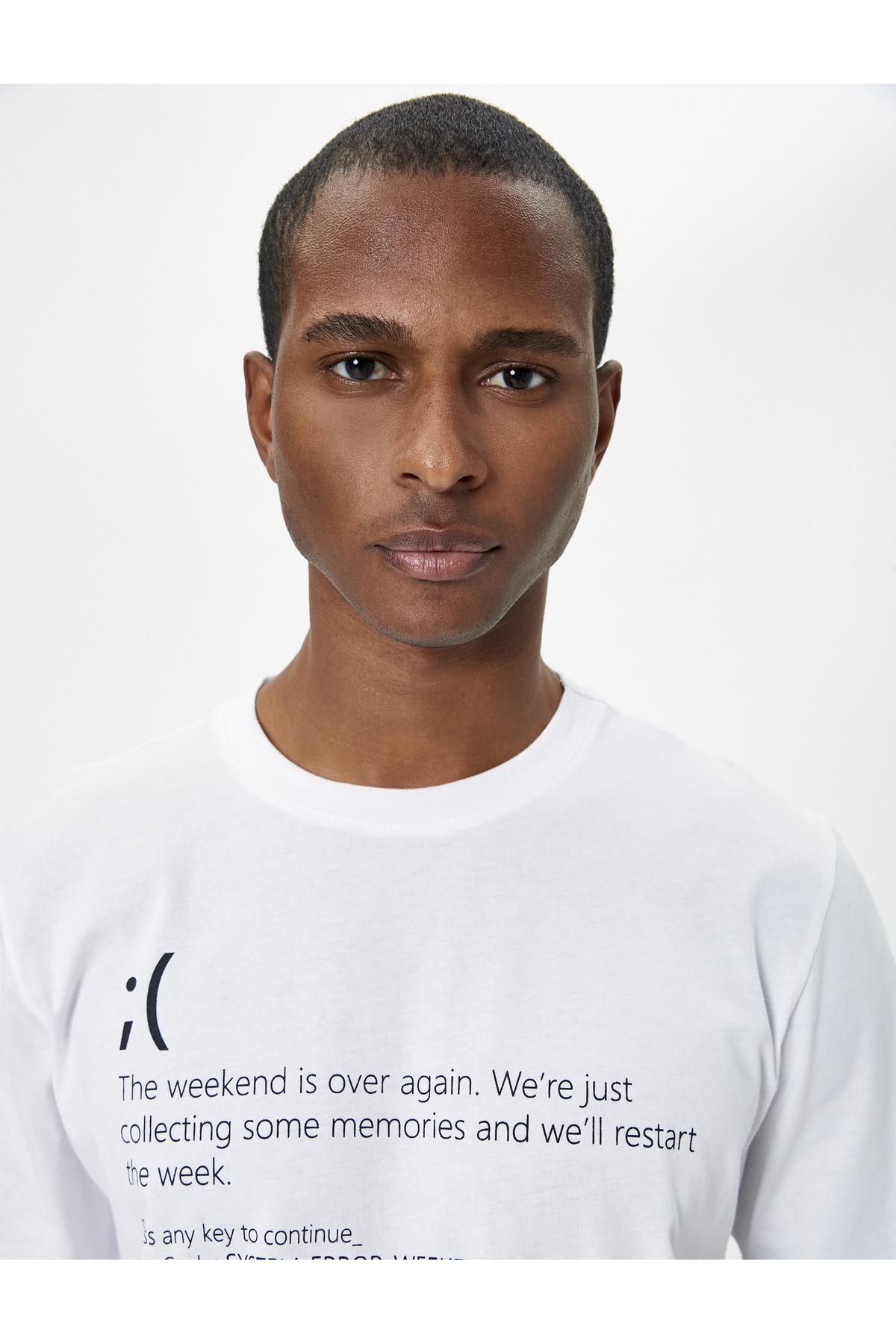 تیشرت یقه کوتاه نخی با چاپ شعار