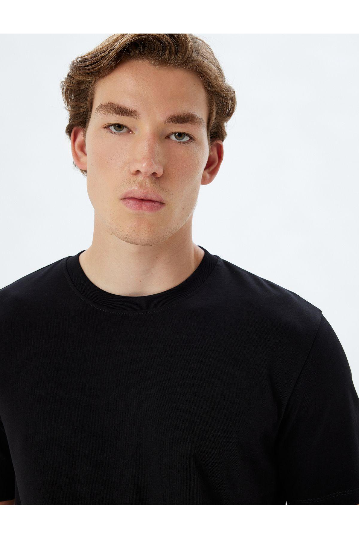 تیشرت پایه یقه خدمه آستین کوتاه نخی