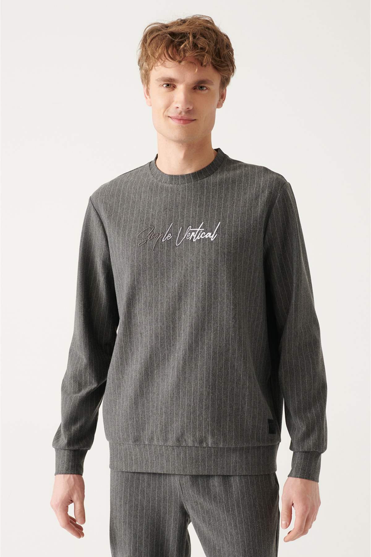 mens-anthracite-crew-neck-2-thread-printed-sweatshirt-a22y1133